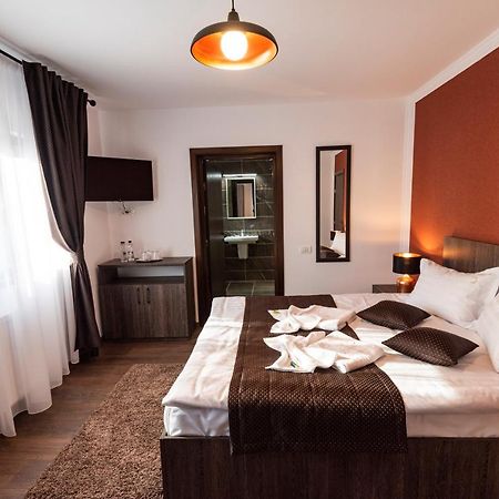 Casa Raisa Otel Buşteni Dış mekan fotoğraf